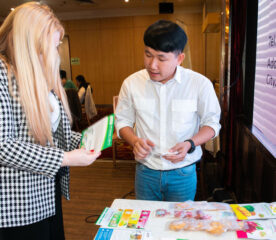 Cambodian friends introduced their agricultural products to the guests.