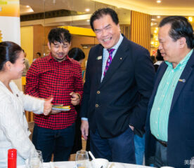 Sunshine Chamber of Commerce and Cambodian Agriculture and Food Research Group Friendship Dinner